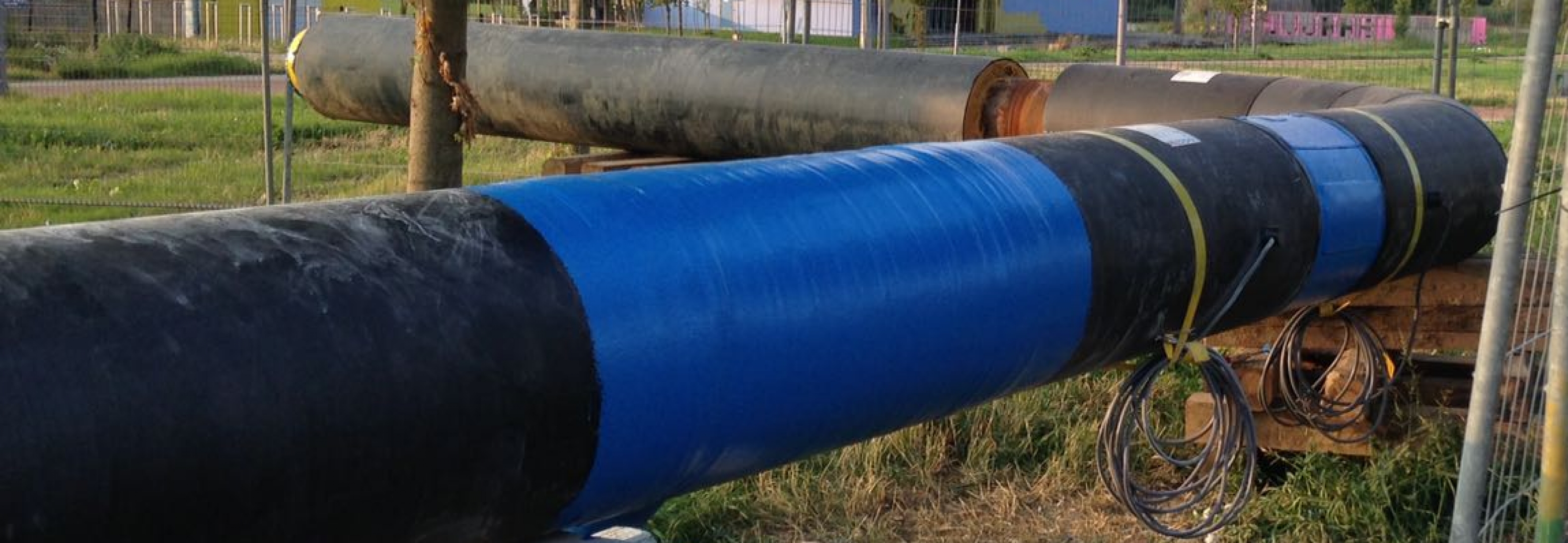 SWAPE barrier (water trap for heat and cold piping systems such as district heating)